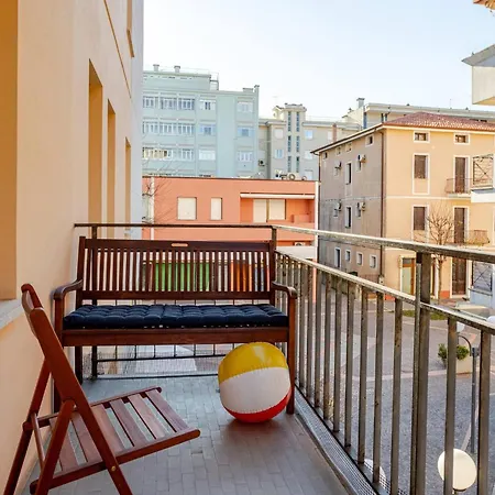 Sunny Home, In Centro E Vicino * Grado