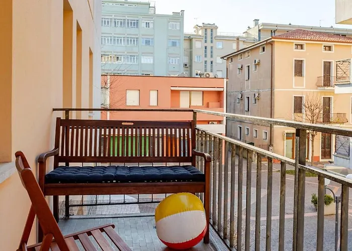 Sunny Home, In Centro E Vicino * Градо