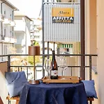 Sunny Home, In Centro E Vicino
